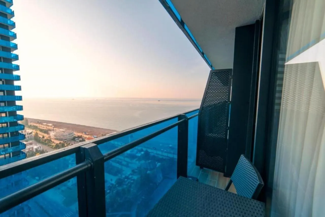 Sea View Lux Aparthotel In Orbi City Batumi
