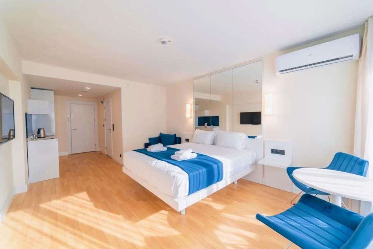 Sea View Lux Aparthotel In Orbi City Batumi