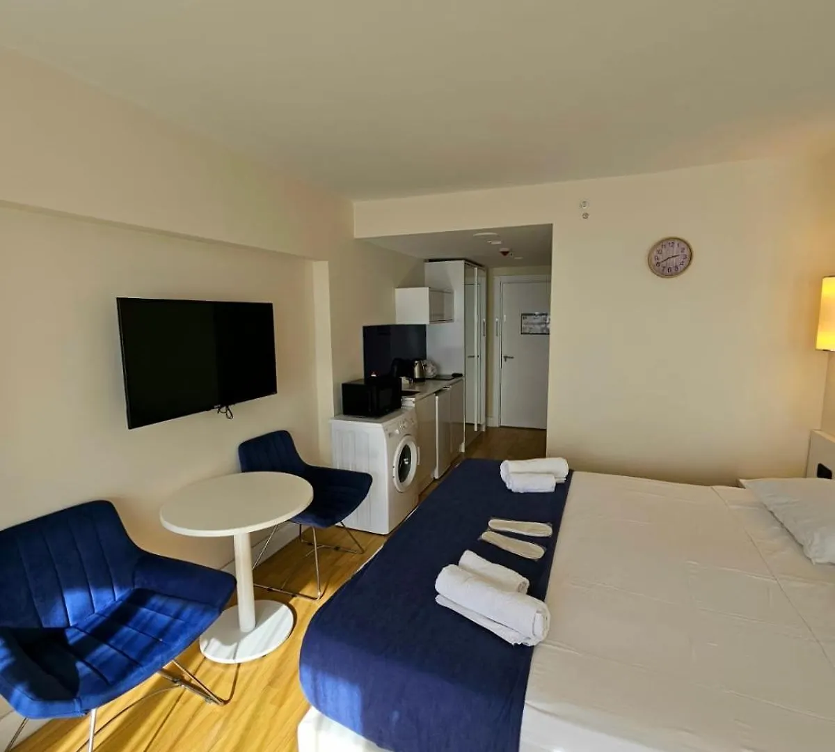 Sea View Lux Aparthotel In Orbi City Batumi