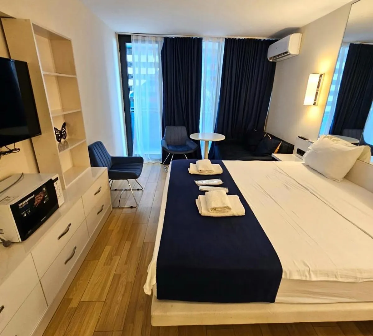 Sea View Lux Aparthotel In Orbi City Batumi